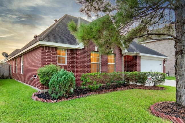 Building Photo - 24519 Red Bluff Tr