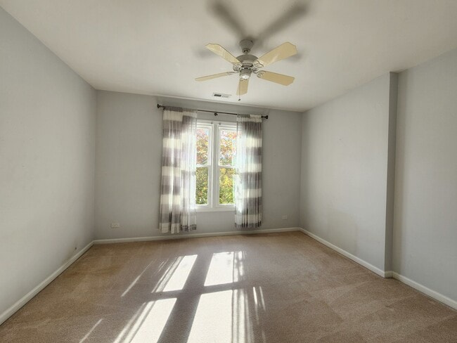 Building Photo - 3220 Indian Creek Dr