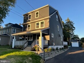 Building Photo - 21 Manor Rd