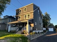 Building Photo - 21 Manor Rd