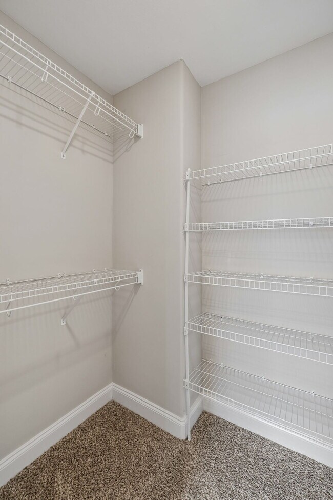 Building Photo - 275 Crusaw Dr