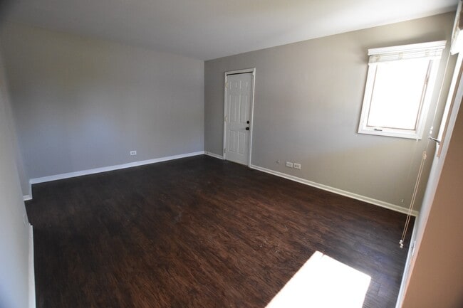 Building Photo - 1628 Prestwick Dr