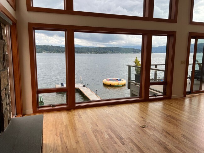 Building Photo - 1120 West Lake Sammamish Pkwy NE