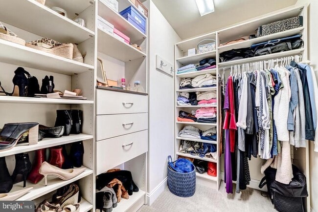 Building Photo - 20637 Erskine Terrace