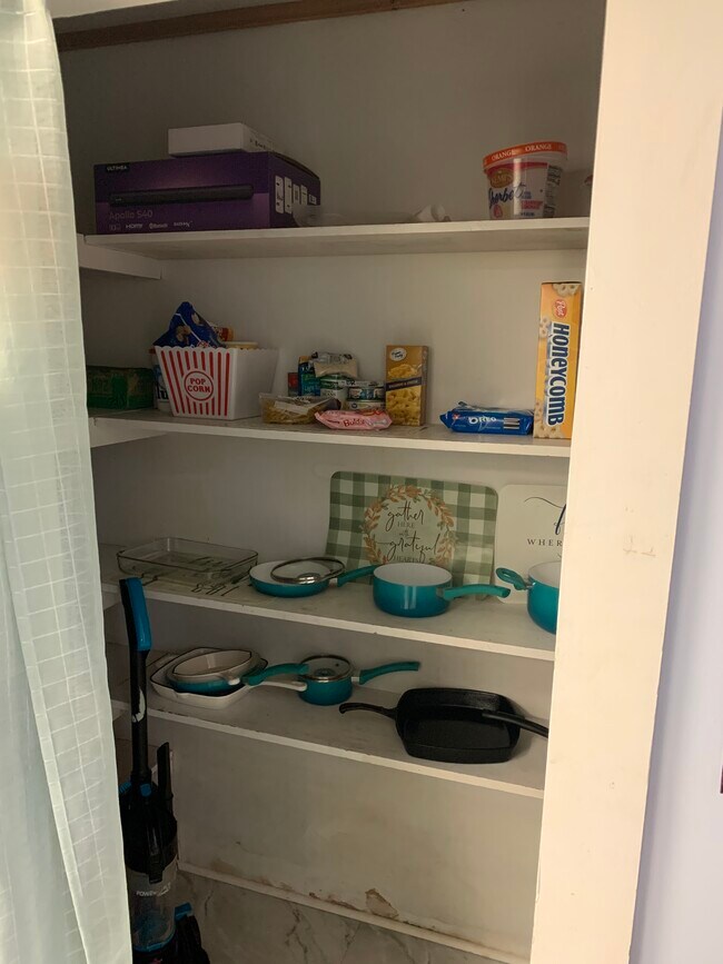 Building Photo - 25 Main St