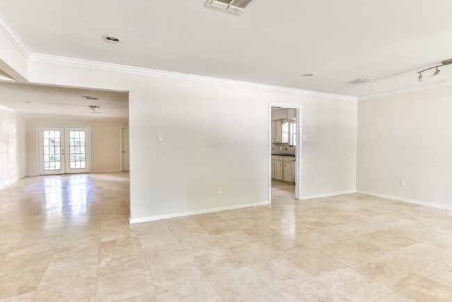 Building Photo - 3839 Sun Valley Dr