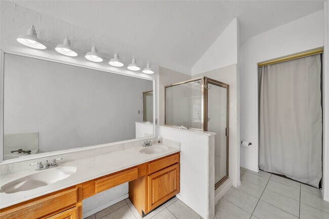 Building Photo - 16531 Tranquil Dr