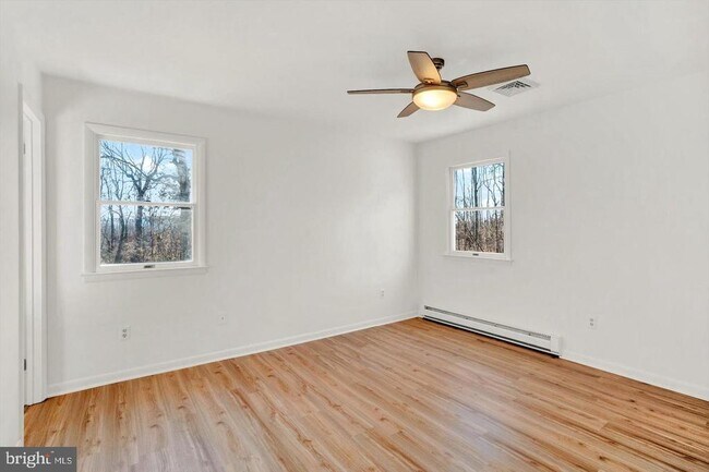Building Photo - 5400 Curly Hill Rd