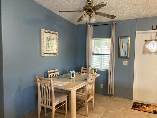 Building Photo - 189 Lewis St