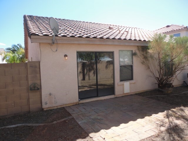 Building Photo - 1030 S Clancy Circle