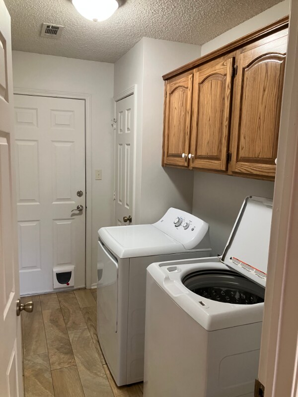 Building Photo - 5620 S 98th St