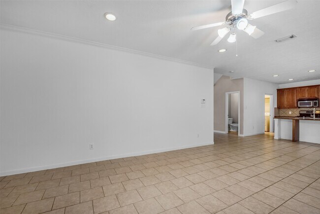 Building Photo - 75 N Spinning Wheel Cir