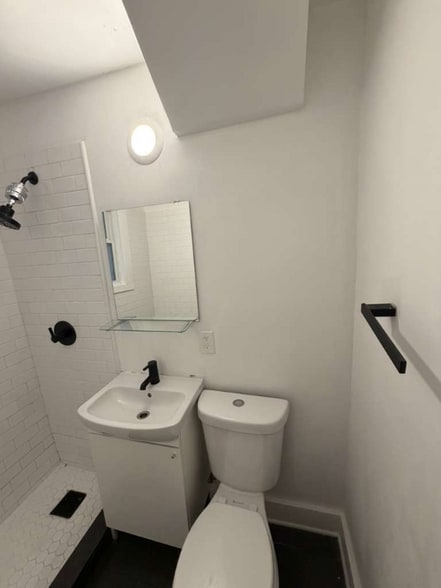 Building Photo - 1384 W 83rd St