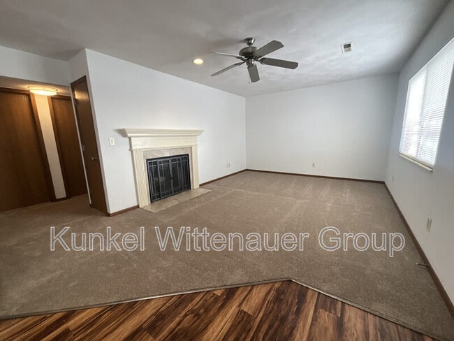 Building Photo - 262 Eagle Ridge