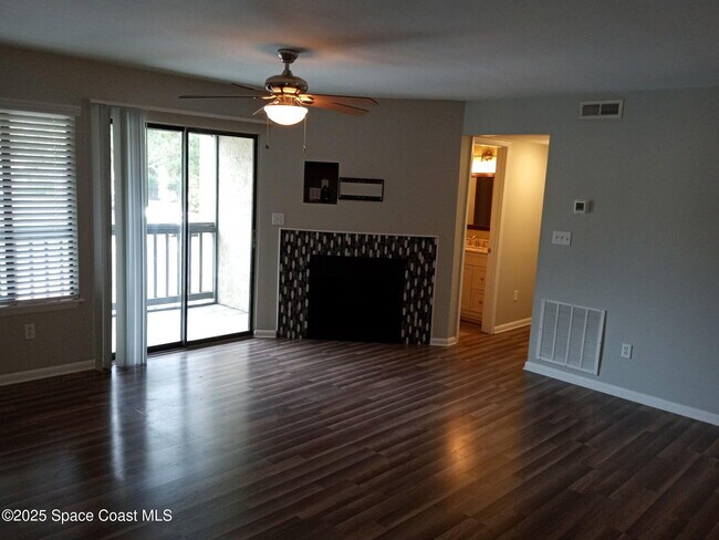 Building Photo - 3580 Sable Palm Ln