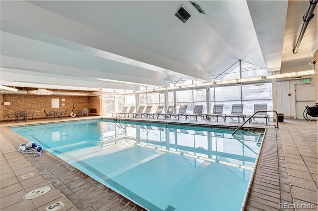 Building Photo - 955 Eudora St