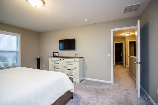 Building Photo - 444 Brescia Dr