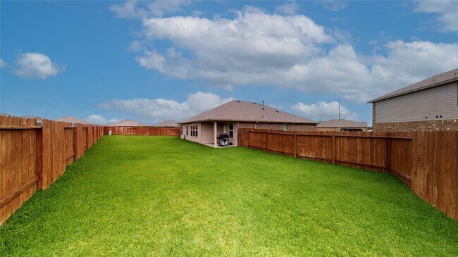 Building Photo - 29611 Nossers Ct