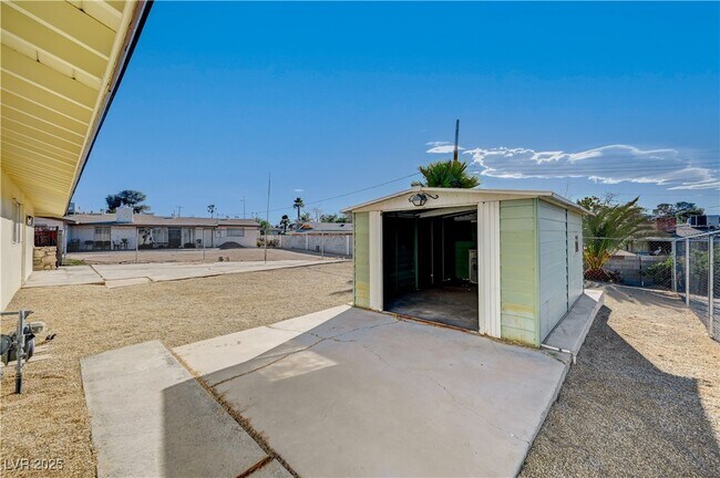 Building Photo - 3504 Pioneer Cir