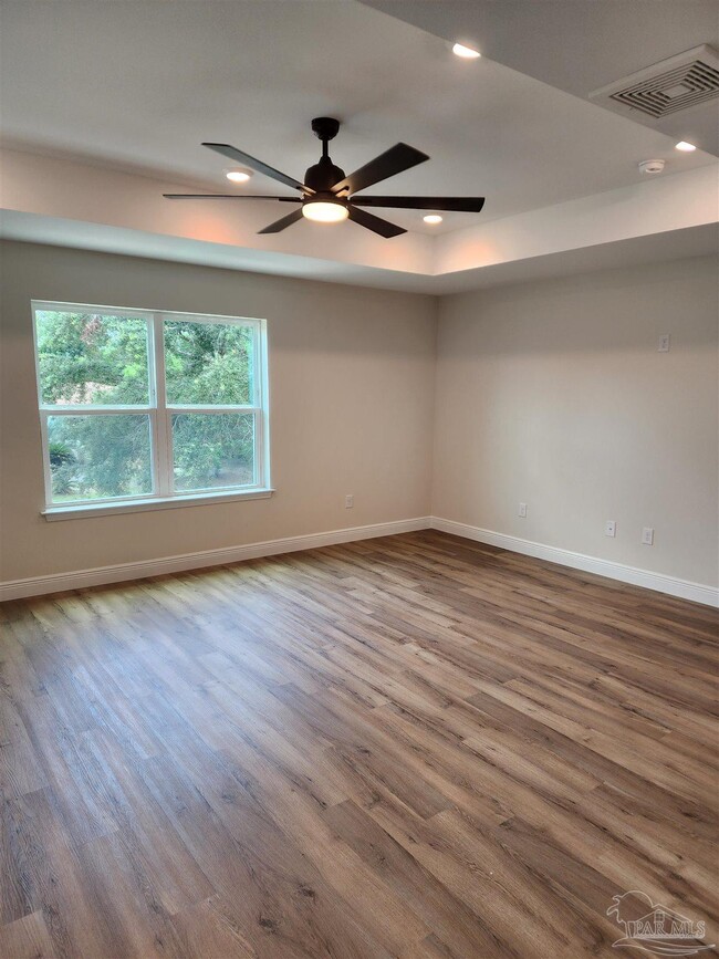 Building Photo - 3305 Bluewater Dr
