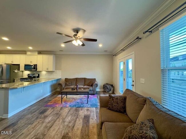 Building Photo - 2223 Chattering Lory Ln