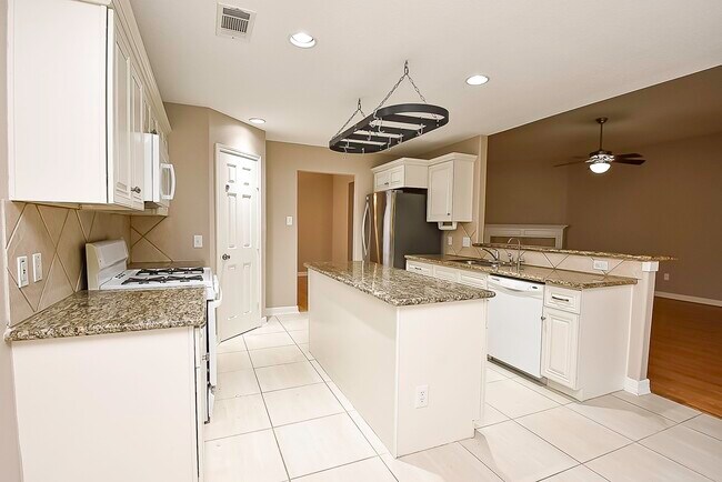 Building Photo - 23730 Ayscough Ln