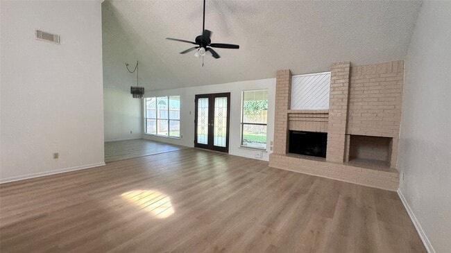 Building Photo - 9826 Chiselhurst Dr