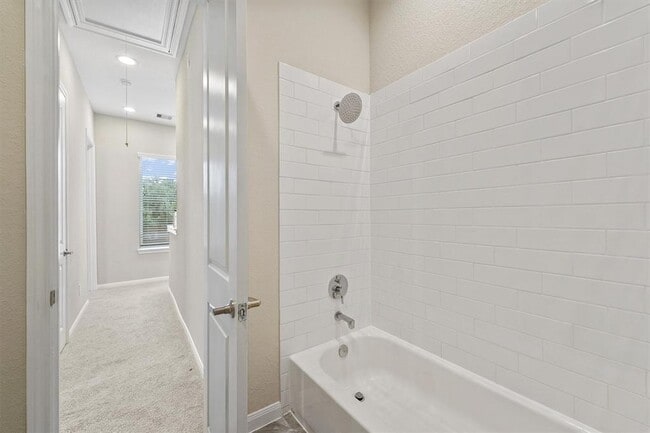 Building Photo - 5620 Madison St