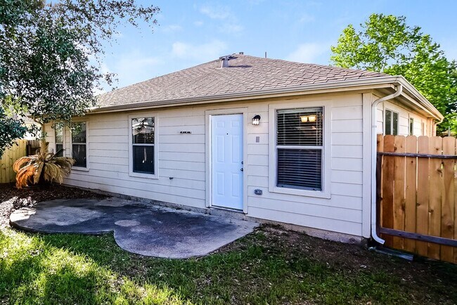 Building Photo - 20639 Tealbrook Dr