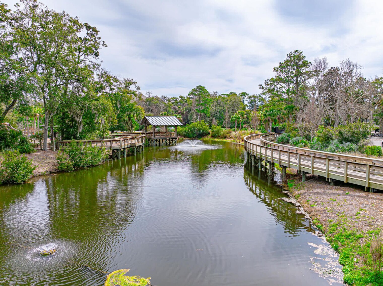 Building Photo - 36 Deallyon Ave
