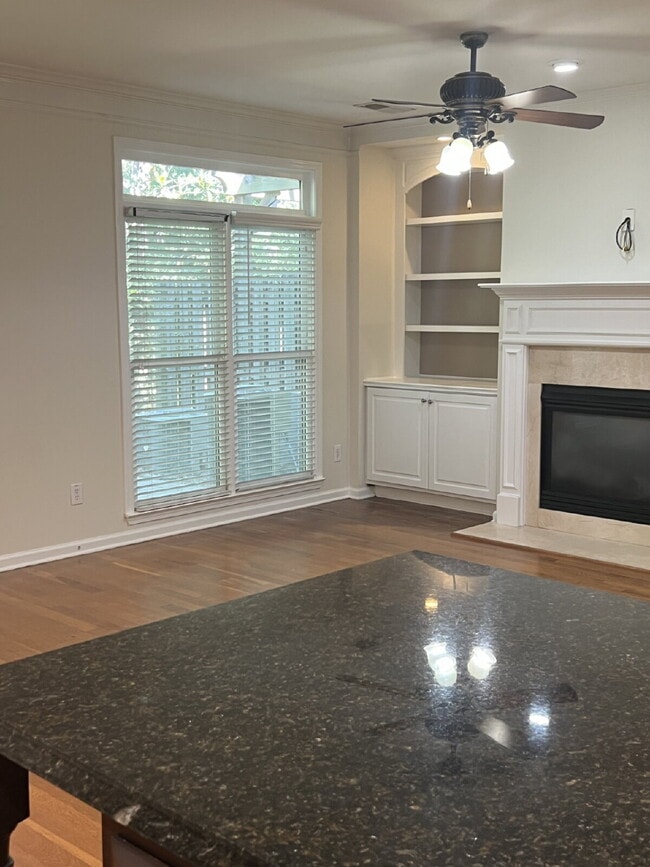 Building Photo - Excellent price for this wonderful John Wieland townhouse in swim / tennis neighborhood.