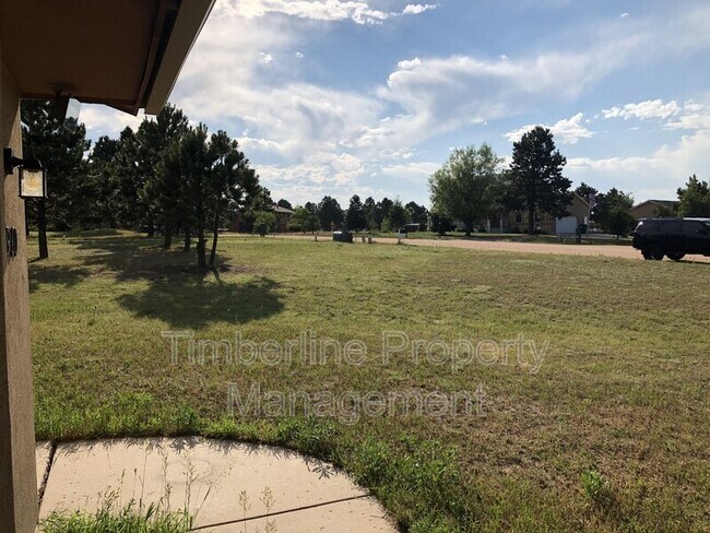 Building Photo - 17960 Bakers Farm Rd