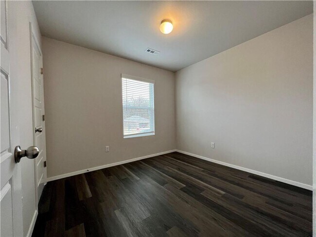 Building Photo - Nice Home in Farmington