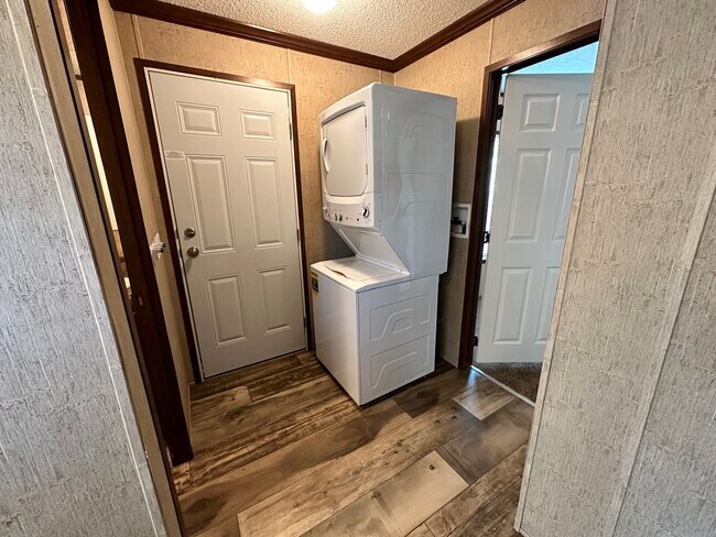 Building Photo - 70 W Arizona