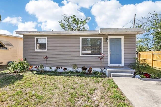 Primary Photo - 2726 25th Ave N
