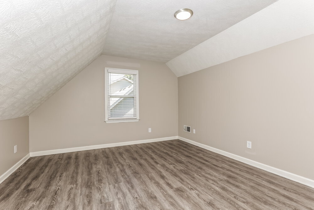 Building Photo - 109 St Michaels Ln