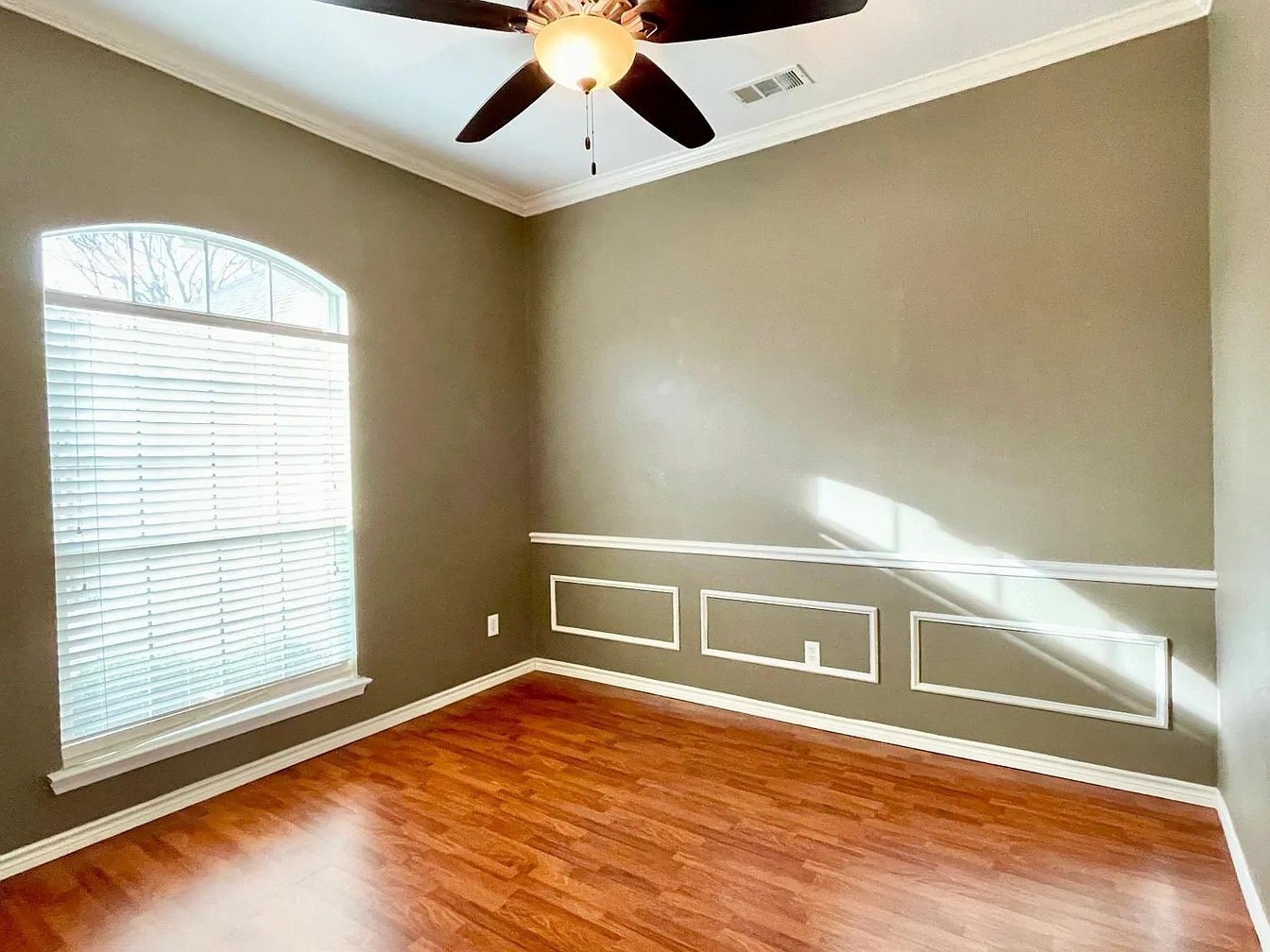 Building Photo - 5330 Golfside Dr