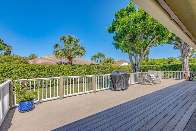 Building Photo - 10420 SE Jupiter Narrows Dr