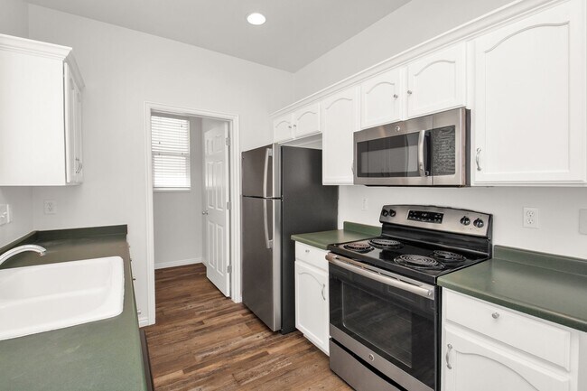 Building Photo - 286 Caleb Dr