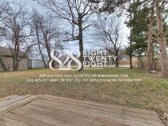 Building Photo - Cozy 2 Bed/1 Bath Single Family Brick Home...