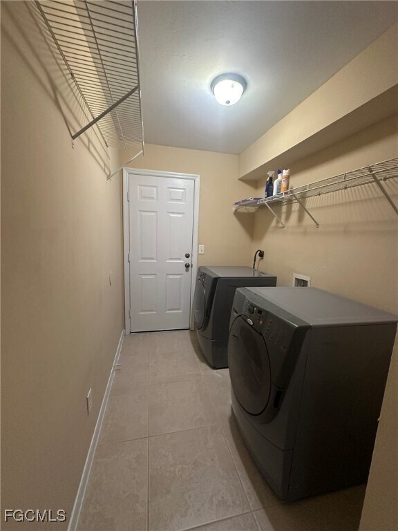 Building Photo - 2125 NE 9th Ave