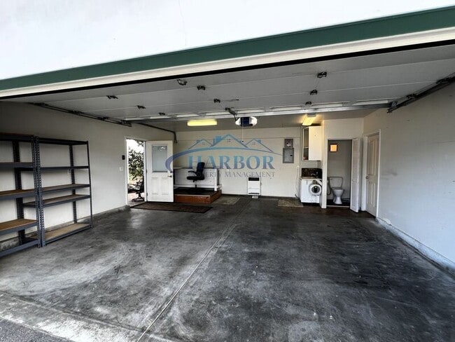 Building Photo - 668 W Paseo Del Mar