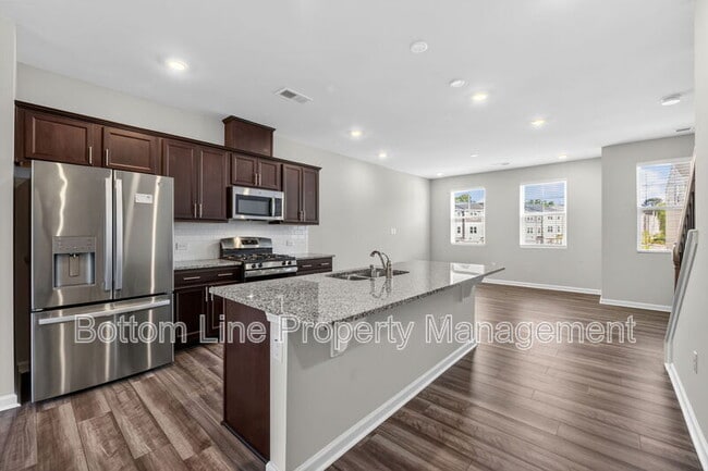 Building Photo - 1129 Lily Loch Wy