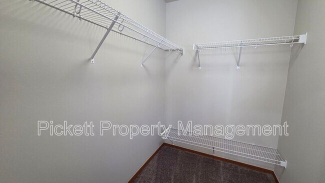 Building Photo - 2523 Filbert Ave