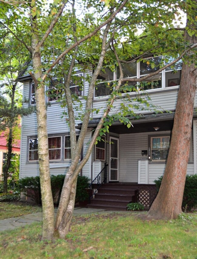 Building Photo - 1319-21 W. 111