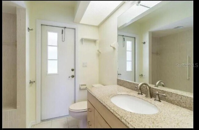 Building Photo - 25230 Campos Dr