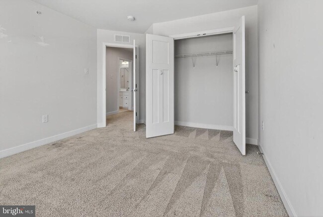 Building Photo - 8005 Milltown Cir