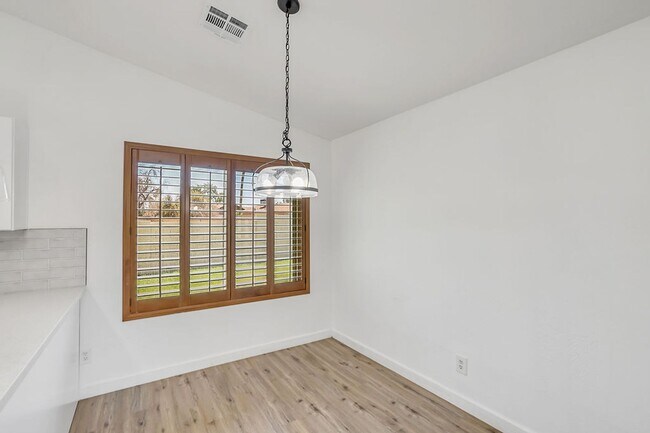 Building Photo - Beautiful Chandler home!