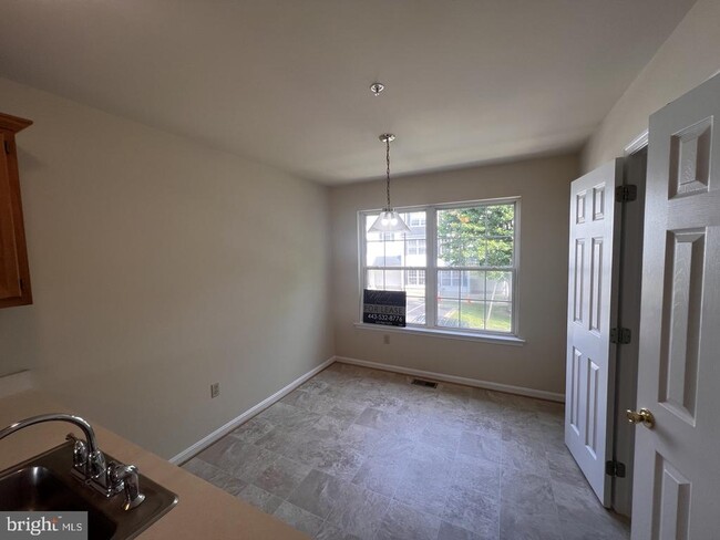 Building Photo - 3613 Harbor Rd