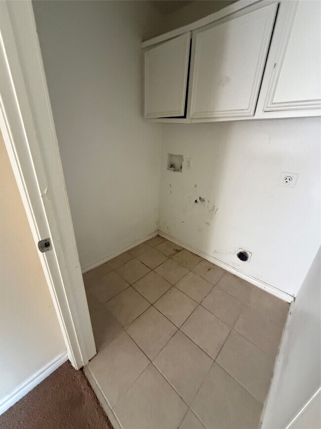 Building Photo - 10642 Logger Pines Trail